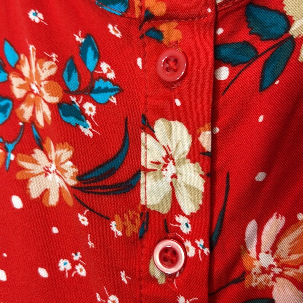 Torrid Fit And Flare Stretch Challis Button-Front Tank - Picture 5 of 14